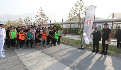 ÖĞRENCİLER, ATATÜRK İÇİN KOŞTU