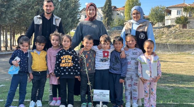 ALTINÖZÜ’NDE “49 MAHALLE 49 FİDAN” PROJESİ HAYATA GEÇİRİLDİ