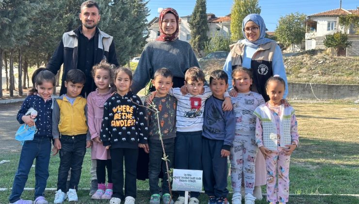 ALTINÖZÜ’NDE “49 MAHALLE 49 FİDAN” PROJESİ HAYATA GEÇİRİLDİ