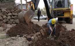 KIRIKHAN’DA SÜREKLİ ARIZA YAPAN 25 YILLIK SU HATTI YENİLENDİ