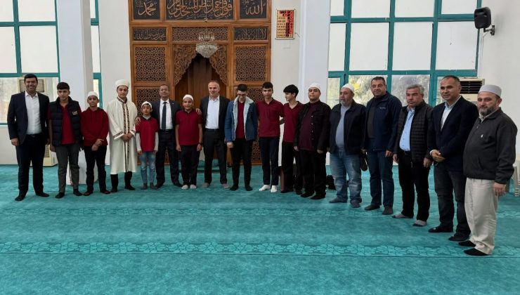 DEPREM ŞEHİDİ ÖĞRETMENLER ANILDI