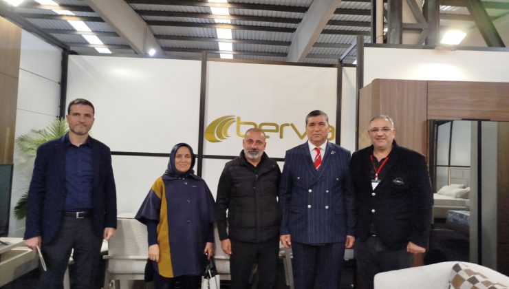 HASİAD HEYETİNDEN MOBİLYA FUARINA ZİYARET