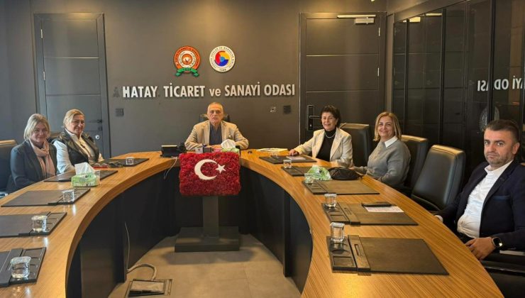 BAŞKAN ÇİNÇİN EĞİTİM GÖNÜLLÜLERİNİ AĞIRLADI