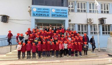 ANTAKYA’DA ÖĞRENCİLERE “BALIK YİYELİM, SAĞLIKLI BÜYÜYELİM PROJESİ” ANLATILDI   