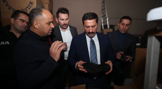 VALİ MASATLI, REYHANLI’DA AYAKKABICILAR SİTESİ ESNAFIYLA BİR ARAYA GELDİ   