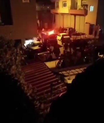 HATAY’DA İKİ AİLE ARASINDA ÇIKAN KAVGADA MAHALLE SAVAŞ ALANINA DÖNDÜ: 1 ÖLÜ, 6 YARALI   