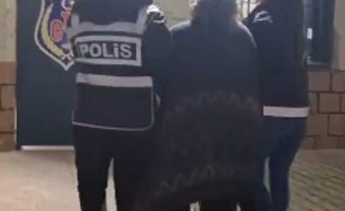 SAMANDAĞ’DA HIRSIZLIK ŞÜPHELİSİ KADIN TUTUKLANDI   