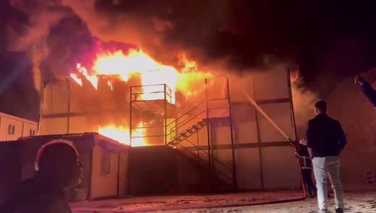 İŞÇİLERİN KALDIĞI KONTEYNER ALEVLERE TESLİM OLDU   