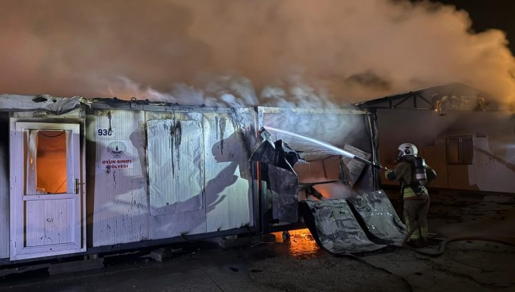 ALEVLERE TESLİM OLAN 6 KONTEYNER YANDI   