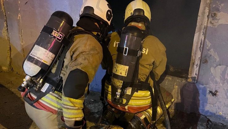 ANTAKYA’DA METRUK BİNA YANGINI   