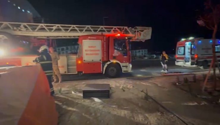 BABASIYLA TARTIŞIP, İNTİHAR İÇİN ÇATIYA ÇIKAN VATANDAŞI EKİPLER VAZGEÇİRDİ 