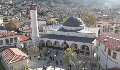İNŞA ÇALIŞMALARIYLA YENİDEN AYAĞA KALKAN HABİBİ NECCAR CAMİİ, CUMHURBAŞKANI ERDOĞAN’IN AÇILIŞINI GERÇEKLEŞTİRMESİYLE VATANDAŞLARIN AKININA UĞRUYOR   