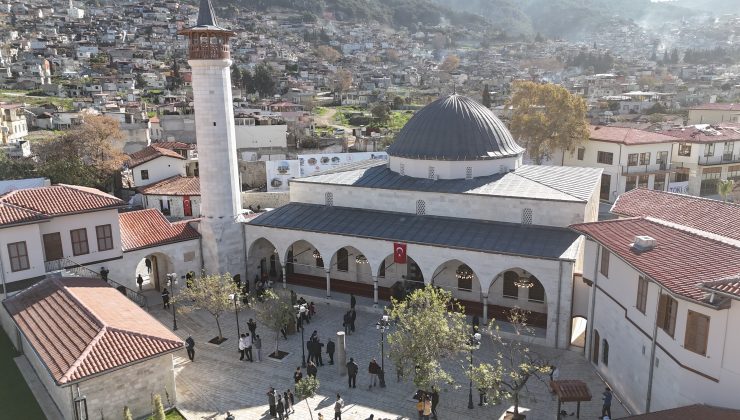 İNŞA ÇALIŞMALARIYLA YENİDEN AYAĞA KALKAN HABİBİ NECCAR CAMİİ, CUMHURBAŞKANI ERDOĞAN’IN AÇILIŞINI GERÇEKLEŞTİRMESİYLE VATANDAŞLARIN AKININA UĞRUYOR   