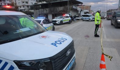 BETON MİKSERİNİN EZDİĞİ MOTOSİKLETTEKİ 13 YAŞINDAKİ ÇOCUK HAYATINI KAYBETTİ, 2 KİŞİ YARALANDI    