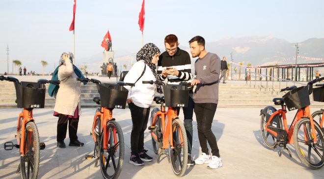 ELEKTİRİKLİ BİSİKLETLER SAHAYA İNDİ