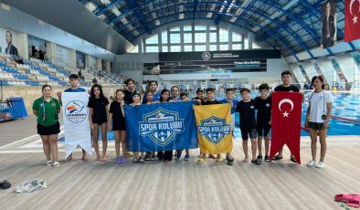 İSKENDERUN’DA GELECEĞİN YÜZÜCÜLERİ YETİŞİYOR