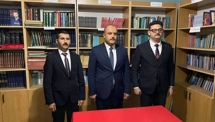 DÖRTYOL ÜLKÜ OCAKLARI’NDA BAYRAK DEĞİŞİMİ 