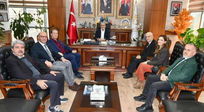 BAŞKAN GÜL İSKAD HEYETİNİ AĞIRLADI