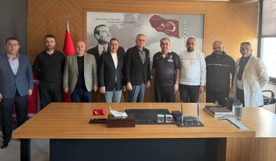 BAŞKAN ÇİNÇİN BEŞİKTAŞ HEYETİNİ AĞIRLADI