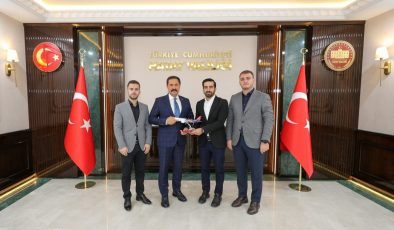 TEKNOFEST HEYETİNDEN HATAY VALİLİĞİ’NE ZİYARET