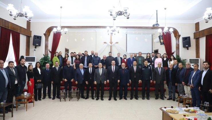 ALTINÖZÜ PROTOKOLÜNDEN HRİSTİYAN VATANDAŞLARA NOEL ZİYARETİ