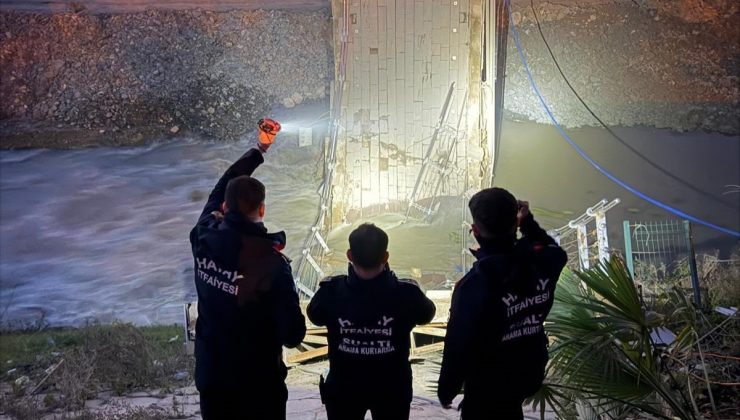 ASİ NEHRİ ÜZERİNDEKİ YAYA KÖPRÜSÜ ÇÖKTÜ   