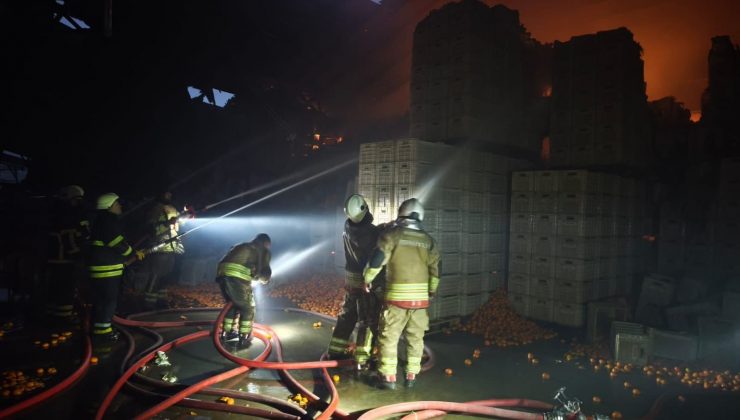NARENCİYE PAKETLEME FABRİKASI ALEVLERE TESLİM OLDU: 60 İŞÇİ TAHLİYE EDİLDİ, 1 İŞÇİ ÖLDÜ   