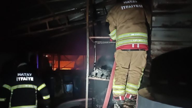 SAMANDAĞ’DA ODUNLUK YANGINI   