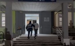 DEFNE’DE HIRSIZLIK SUÇUNDAN YAKALANAN 2 ŞAHIS TUTUKLANDI   