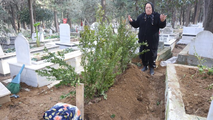 DEPREMDEN BU YANA KAYIP OLAN KIZ KARDEŞİNİN MEZARINI, KİMSESİZLER MEZARLIĞINDA BULDU 