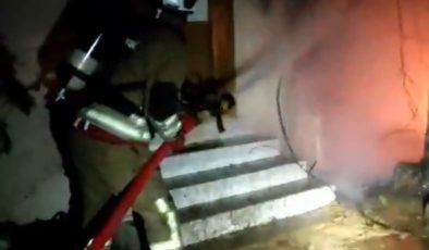 ARSUZ’DA MÜSTAKİL EVDEN ALEVLER YÜKSELDİ   