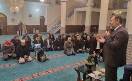 İSKENDERUN’DA UMRE SEMİNERİ DÜZENLENDİ   