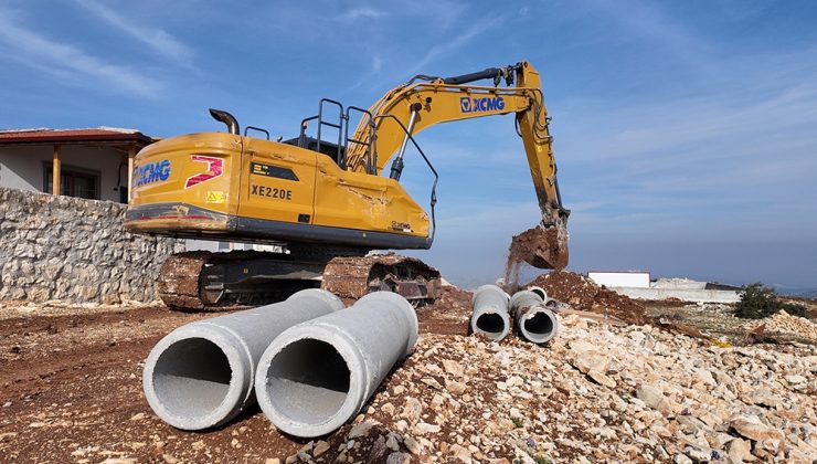 ŞENKÖY’DE EKSİK BÖLGELERİN KANALİZASYON SORUNU ÇÖZÜLÜYOR