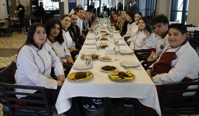 GELECEĞİN ŞEFLERİ BULUŞTU