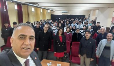 BAŞKAN SARI, KARİYER GÜNLERİNDE ÖĞRENCİLERLE BULUŞTU