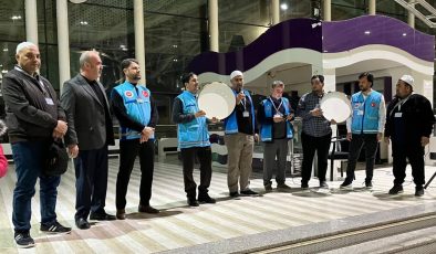 HİCAZ YOLCULARI DUALARLA UĞURLANDI