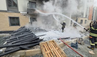 HATAY’DA TOKİ İNŞAATINDA YANGIN ÇIKTI 