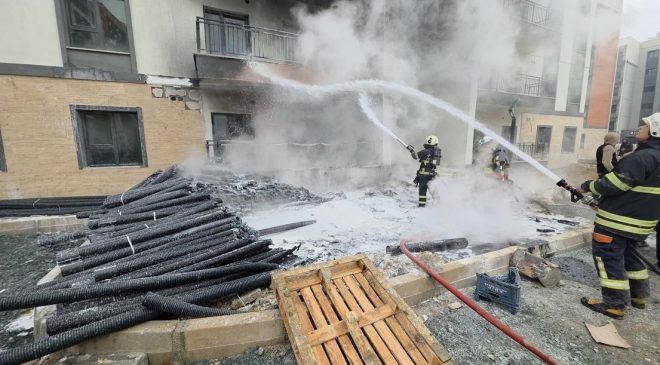 HATAY’DA TOKİ İNŞAATINDA YANGIN ÇIKTI 