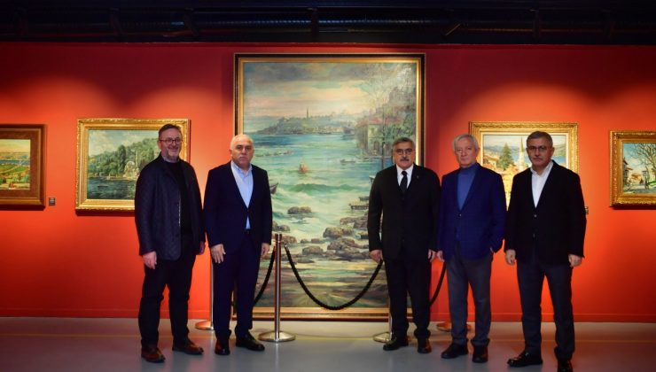 YAYMAN, SAFİSTANBUL SERGİSİNİ GEZDİ