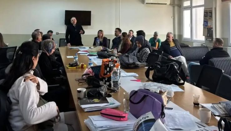 BAYRAKDAR: ÖĞRETMENLER ÇÖZÜM BEKLİYOR