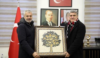 HBB BAŞKANI ÖNTÜRK, BJK BAŞKANI ADALI’YI AĞIRLADI